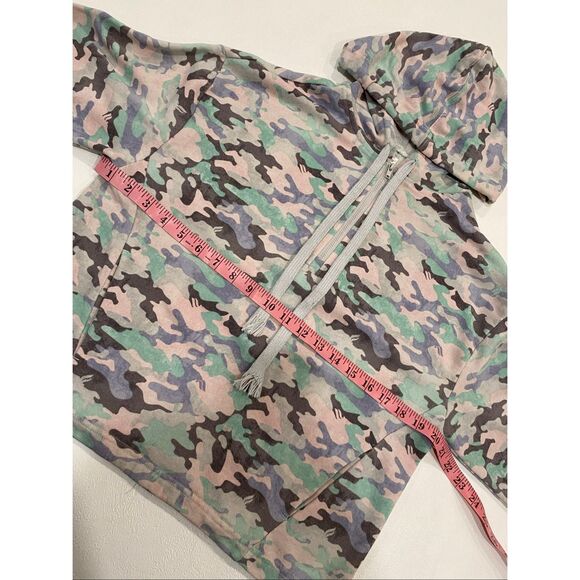 Fabletics Women’s XS Camo Half Zip Hoodie Pullover Pink Green - Picture 4 of 5